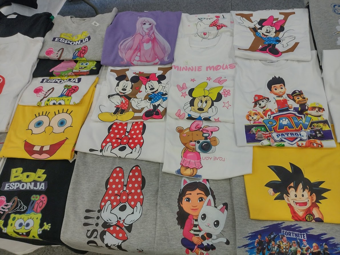 Poleras, Polerones y Buzos